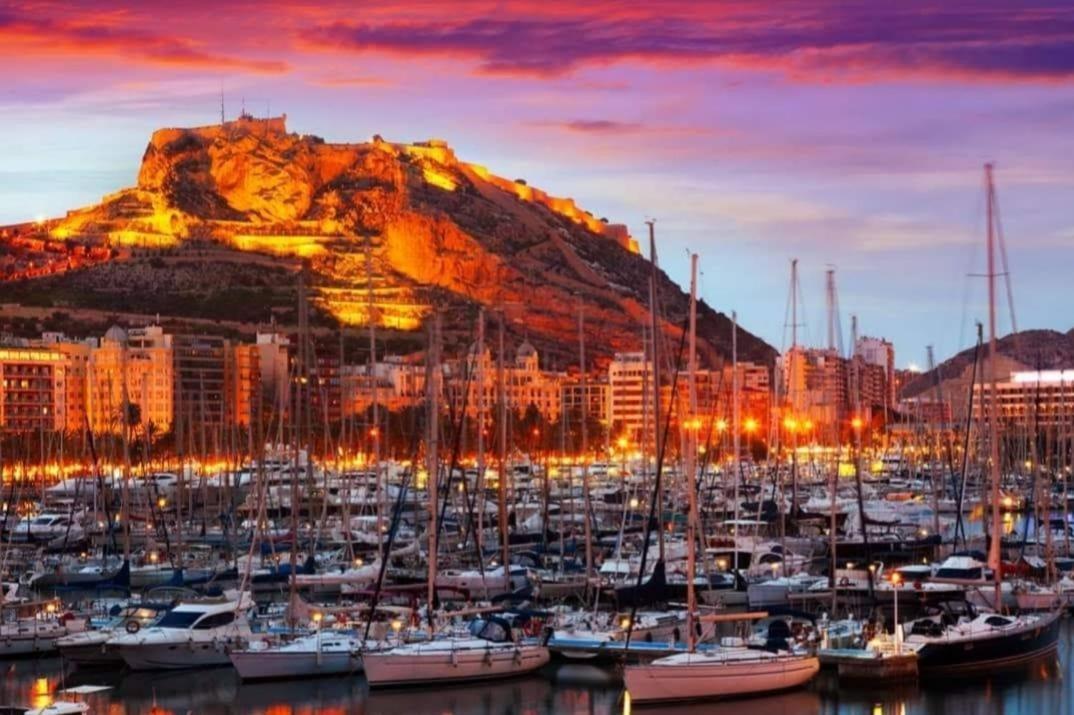 Hotel La Casa Morisca Alicante Esterno foto