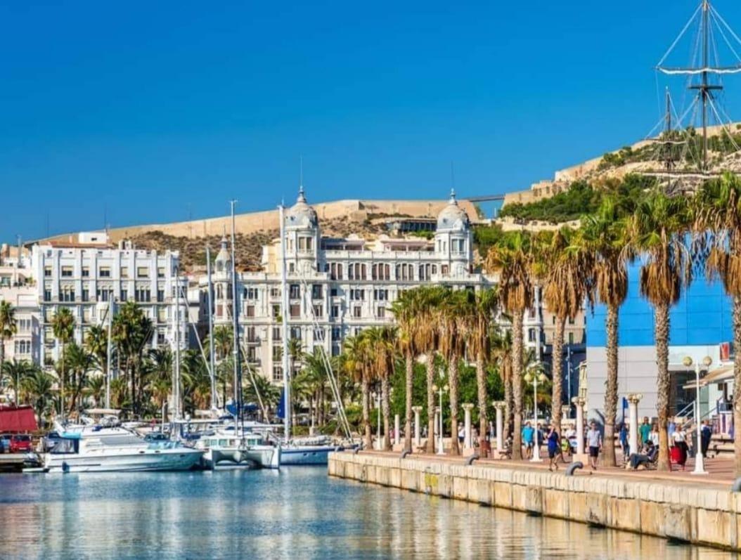 Hotel La Casa Morisca Alicante Esterno foto